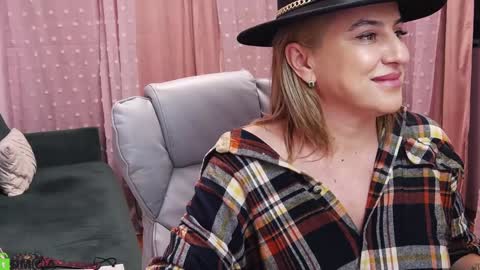 Snapshot of carrielovex chatting on 01-27-25, 03:50 Carrie online show from 01-27-25, 03:50