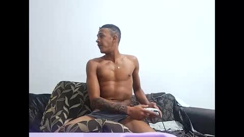 Snapshot of casal_hot13 chatting on 09-30-25, 11:10 casal_hot13 online show from 09-30-25, 11:10