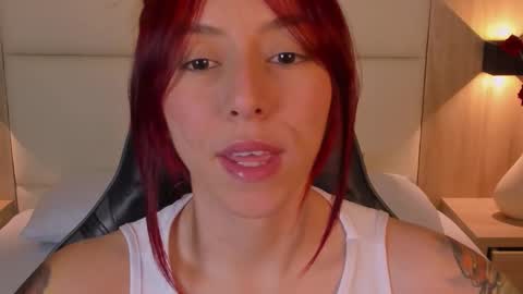 Snapshot of casandra_busting chatting on 11-11-25, 01:11 Casandra online show from 11-11-25, 01:11