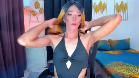 casandrawilson online show from 10-04-25, 02:31