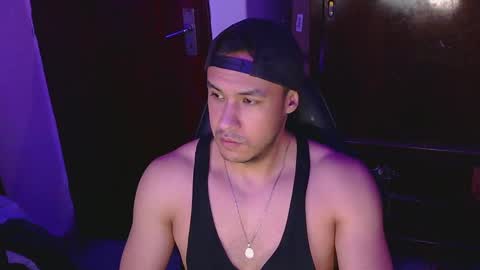 Snapshot of casas_oom chatting on 02-08-25, 11:55 online show from 02-08-25, 11:55