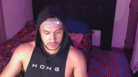 Snapshot of casas_oom chatting on 09-20-25, 05:19 online show from 09-20-25, 05:19