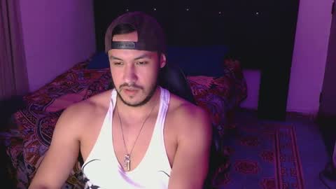 Snapshot of casas_oom chatting on 09-28-25, 05:46 online show from 09-28-25, 05:46