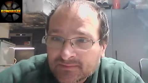 Snapshot of cascadacek chatting on 12-14-25, 02:39 CASCADACEK online show from 12-14-25, 02:39