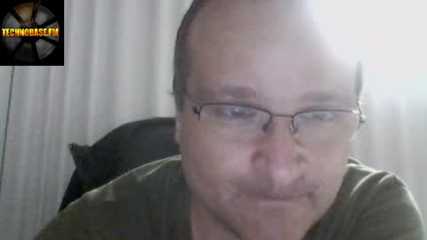 Snapshot of cascadacek chatting on 05-14-26, 08:15 CASCADACEK online show from 05-14-26, 08:15
