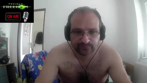 Snapshot of cascadacek chatting on 06-10-26, 11:53 CASCADACEK online show from 06-10-26, 11:53