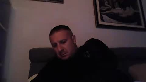 Snapshot of cashmaster33 chatting on 10-24-25, 09:33 cashmaster33 online show from 10-24-25, 09:33