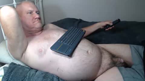 Snapshot of casinocam chatting on 05-05-26, 05:43 CasinoCam online show from 05-05-26, 05:43