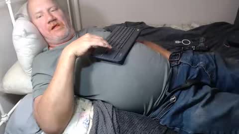Snapshot of casinocam chatting on 05-11-26, 05:54 CasinoCam online show from 05-11-26, 05:54