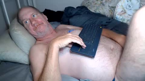 Snapshot of casinocam chatting on 06-04-26, 02:50 CasinoCam online show from 06-04-26, 02:50