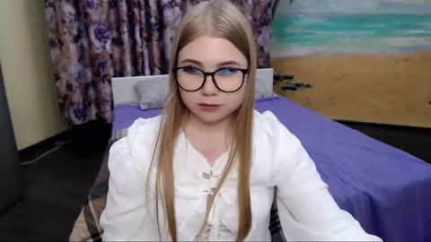 Cassandra online show from 07-14-26, 08:19