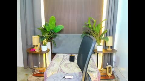 cassandrafoxxx online show from 04-18-26, 07:07