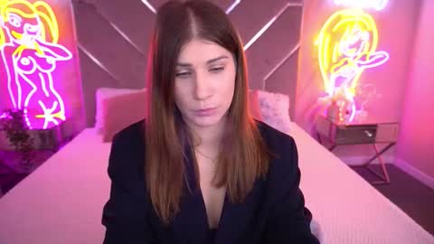 Lena online show from 12-18-25, 07:58