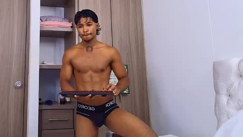 Snapshot of cassian_gold chatting on 04-29-26, 08:04 CASSIAN GOLD online show from 04-29-26, 08:04