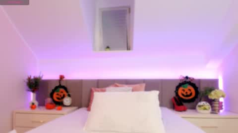 Snapshot of cassidyanne chatting on 10-28-25, 05:44 cassidyanne online show from 10-28-25, 05:44