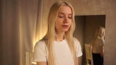 Cassie online show from 02-11-25, 03:18