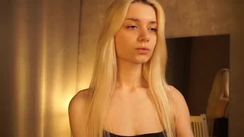 Cassie online show from 03-09-25, 06:11