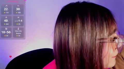 Snapshot of cassie_hatway chatting on 09-24-25, 05:55 online show from 09-24-25, 05:55