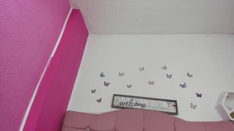 Snapshot of cassie_jones1 chatting on 12-23-24, 06:33 Cassie Jones online show from 12-23-24, 06:33