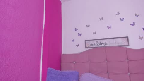 Snapshot of cassie_jones1 chatting on 01-05-25, 08:43 Cassie Jones online show from 01-05-25, 08:43