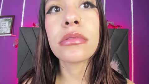 Snapshot of cassie_jones1 chatting on 02-18-25, 09:32 Cassie Jones online show from 02-18-25, 09:32