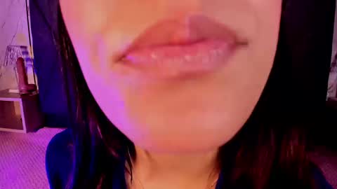 Snapshot of cassie_jones1 chatting on 09-12-25, 03:39 Cassie Jones online show from 09-12-25, 03:39