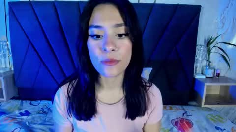 Snapshot of cassie_jones1 chatting on 09-16-25, 04:35 Cassie Jones online show from 09-16-25, 04:35