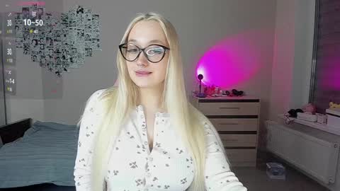 Cassie Rosss online show from 01-14-25, 12:00