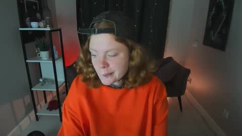 Cassie online show from 10-15-25, 08:42