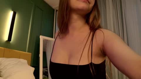 Snapshot of cassiecool chatting on 11-06-25, 12:39 assie online show from 11-06-25, 12:39