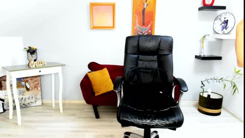 Snapshot of cassiejonas chatting on 12-12-24, 10:45 CassieJonas online show from 12-12-24, 10:45