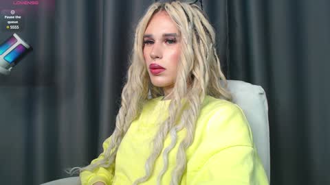 Snapshot of cassiemich chatting on 01-14-25, 04:50 Cassie online show from 01-14-25, 04:50