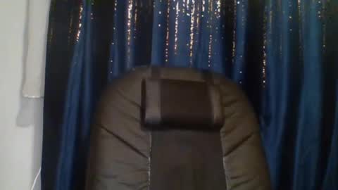 Snapshot of cassiexqueen chatting on 09-27-25, 06:35 Cassie online show from 09-27-25, 06:35