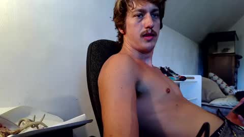 Snapshot of castration40 chatting on 10-04-25, 09:24 castration40 online show from 10-04-25, 09:24