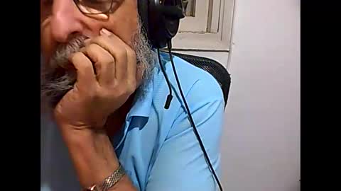 Snapshot of casual53 chatting on 01-20-25, 04:10 casual53 online show from 01-20-25, 04:10