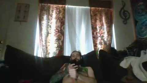 Snapshot of casualfrank chatting on 01-27-25, 07:46 CasualFun online show from 01-27-25, 07:46