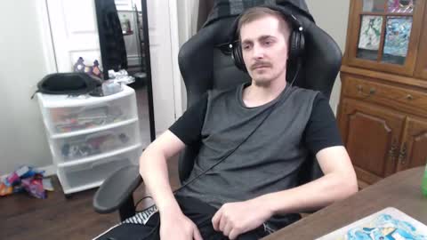 Snapshot of casuallycorrupt chatting on 10-20-25, 01:50 casuallycorrupt online show from 10-20-25, 01:50