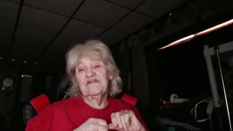 cat online show from 12-23-24, 04:39