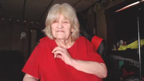 cat online show from 01-11-25, 05:51