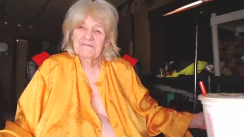 cat online show from 01-12-25, 05:33