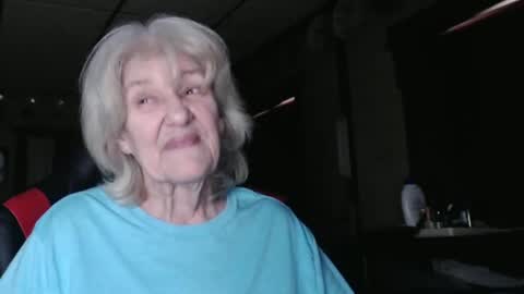 cat online show from 02-13-25, 08:34