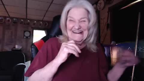 cat online show from 09-10-25, 05:02