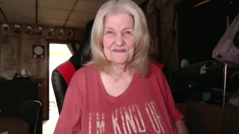 cat online show from 09-26-25, 04:11