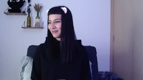 cat online show from 01-05-25, 11:33