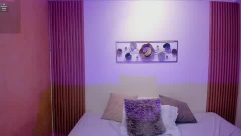 Lorena Saenz online show from 05-06-26, 06:46