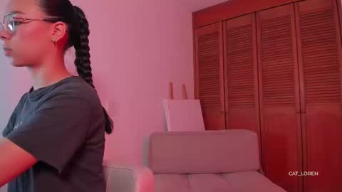 Snapshot of cat_loren chatting on 02-19-25, 09:47 Loren online show from 02-19-25, 09:47