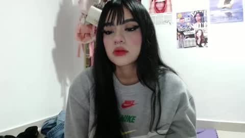 Mila online show from 10-15-25, 08:03