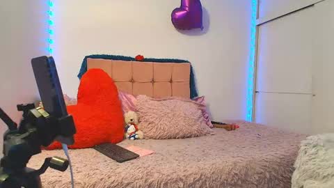 Snapshot of cat_nasty chatting on 05-09-26, 10:59 cat_nasty online show from 05-09-26, 10:59