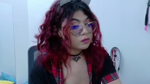Snapshot of cat_white chatting on 01-27-25, 02:02 Cata online show from 01-27-25, 02:02