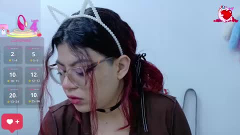 Snapshot of cat_white chatting on 03-11-25, 12:28 Cata online show from 03-11-25, 12:28
